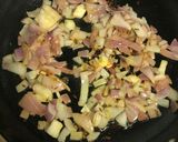 A picture of step 3 of Lauki Bharta (Mashed Bottle Gourd Curry).