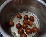 பிரேட் குலாப் ஜாமுன் 🍞🧆🧆 (Bread gulab jamun recipe in tamil) ரெசிபி ஸ்டேப் 4 புகைப்படம்