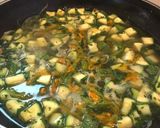 Foto del paso 5 de la receta: Zupa di fiori di zucca (sopa de flores de calabaza)