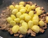 Foto del paso 4 de la receta: Mixto de carne en adobo🌺