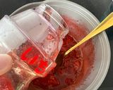 Foto langkah ke 5 dari resep Korean Strawberry Milk ala Mama Asi / yLoVeA.