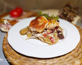 Foto del paso 8 de la receta: Merluza con Muselina de Ajo y Guarnición con Pasas al Oporto
