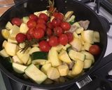Une image de l'étape 14 de Sauté de veau aux légumes et tomates confites.
