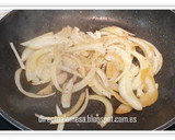 Foto del paso 3 de la receta: Salchichas al vino