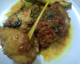 Foto langkah ke 4 dari resep Ayam bumbu rujak kemangi.