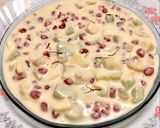 A picture of step 5 of Fruit shrikhand.