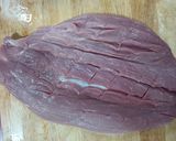 Foto del paso 3 de la receta: Solomillo de cerdo relleno con salsa de champiñones y manzana