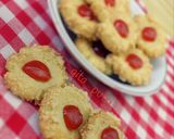 Foto langkah ke 9 dari resep Strawberry with Cheese Thumbprint Cookies.