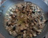 Foto del passaggio 5 della ricetta Risotto con funghi e zucca