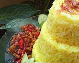 Foto langkah ke 3 dari resep Tumpeng Nasi Kuning.