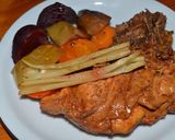 Foto del paso 5 de la receta: Pollo en su jugo con manzana y vegetales