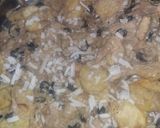 صورة لخطوة 7 من وصفة بيتزا البطاطا والدجاج والفطر بجبنة الموزاريلا بالباشاميل 🍕