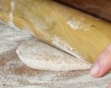 Foto del passaggio 2 della ricetta Tartellette Integrali con Tartare di Salmone Selvaggio e Crema di Ceci