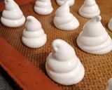 Une image de l'étape 3 de Meringues fantômes et citrouilles.