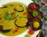A picture of step 5 of Achari Baingan Ki Kadhi.