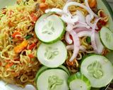 A picture of step 3 of Indomie Special.