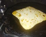 A picture of step 3 of Roasted Gram flour potato stuffed paratha.