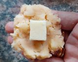 A picture of step 2 of Cheese aloo bonda /cheese potato bonda.