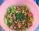 Foto del paso 1 de la receta: Ensalada verde con nueces y salsa pesto