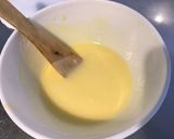 Une image de l'étape 8 de Gâteau crâne aux pêches de vigne et amandes.