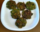 A picture of step 5 of Palak Vada.