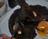 A picture of step 6 of Olive Omelette  املت زیتونی.