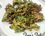 A picture of step 4 of Air Fryer Kale Chips.