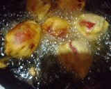 A picture of step 5 of Timatar k pakory (bhujay).