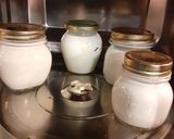 Foto del passaggio 4 della ricetta Yogurt intero fai da te