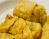 A picture of step 4 of R2 Diet Tofu Skin Rolls.