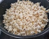 A picture of step 4 of Stovetop masala Popcorn.