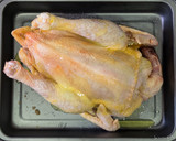 Foto del paso 9 de la receta: Pollo relleno de castañas, manzanas y ciruelas