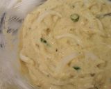 A picture of step 1 of Moong dal pakode with dhaniya chutney.