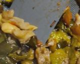 Foto del paso 2 de la receta: Ramen vegano de zapallitos y gírgolas