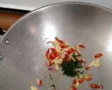 Foto langkah ke 2 dari resep Nasi Goreng Daun Jeruk.