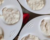 A picture of step 4 of Andhra Pradesh style idli.