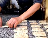 Foto del paso 7 de la receta: Medialunas de grasa... Paso a paso 😁