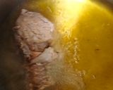 A picture of step 1 of Isa's fried chicken and potatoes #5threcipe.