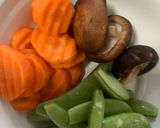 รูปขั้นตอนการทำที่ 1 ของ กุ้งอบเกลือ (เมนูไหว้สารทจีน)