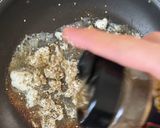 A picture of step 2 of Feta-Fried Za’atar Eggs.