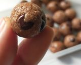 Foto langkah ke 4 dari resep Bola coklat favorite anak.