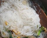 Foto langkah ke 3 dari resep Bihun orak orik telur udang.