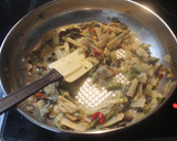 Foto del paso 3 de la receta: Lasaña de mix de verduras congeladas