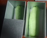 Foto langkah ke 7 dari resep Roti Tawar Pandan Kukus (no mixer).