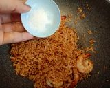 รูปขั้นตอนการทำที่ 3 ของ ข้าวผัดน้ำพริกมันกุ้ง