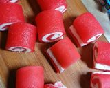 Foto langkah ke 5 dari resep Singkong Gulung Merah Putih.