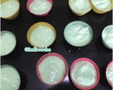 Foto langkah ke 4 dari resep Keto Pandan Cheesecake Muffins.