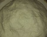 A picture of step 6 of Zinger roll boti prhta.