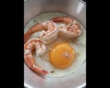 รูปขั้นตอนการทำที่ 1 ของ "กุ้งไซ้ไข่กระทะ / เอ้กอี้เอ้กซีฟู้ด"🍳🦐😋