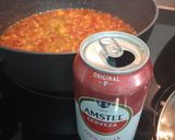Foto del paso 2 de la receta: Muslos de pollo especiados a la cerveza.🍗💯#revistacookpad